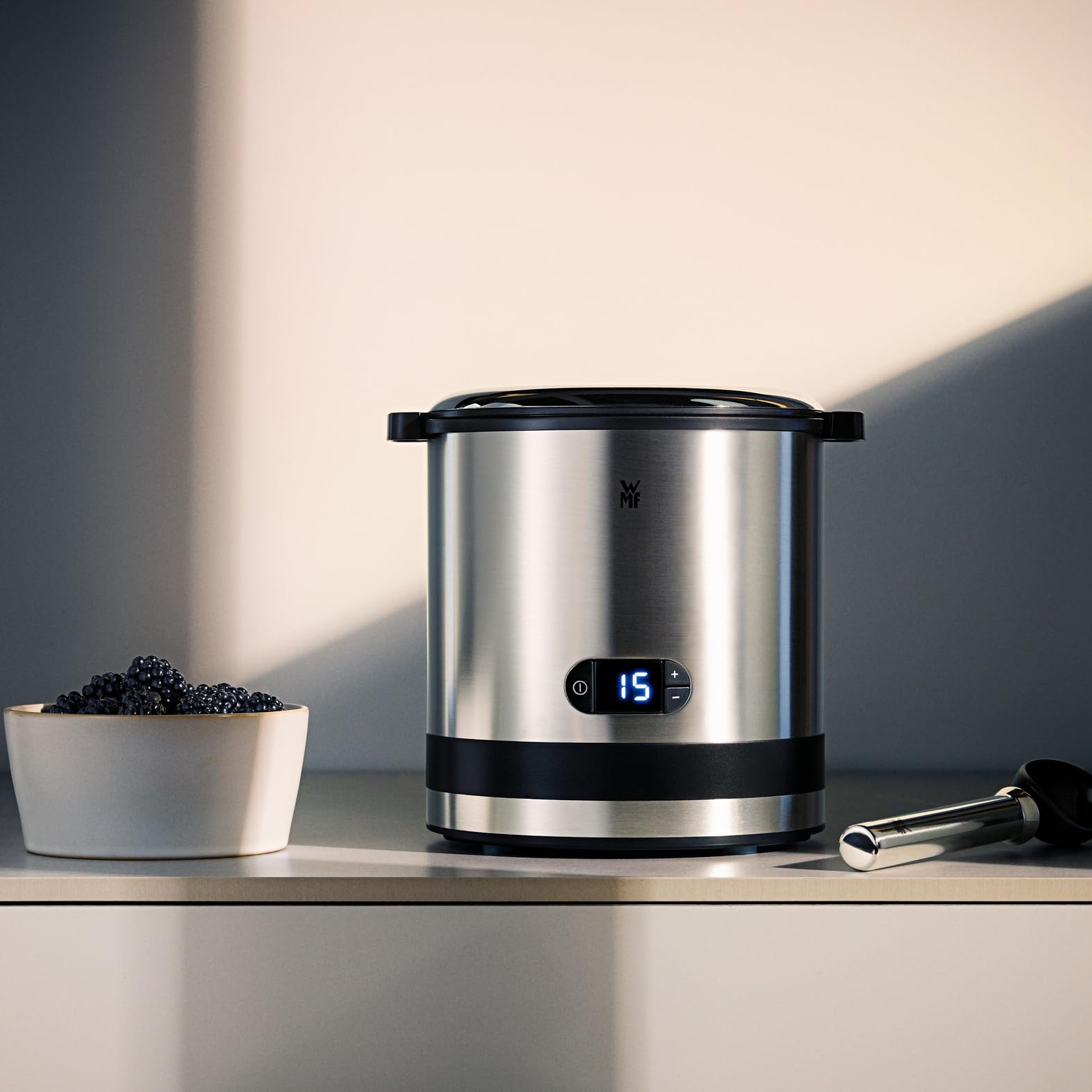 wmf-k-chenminis-3in1-eismaschine-mit-300-ml-gefrierbeh-lter-f-r-frozen-joghurt-s image 6