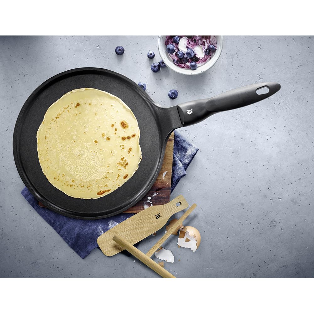 wmf-devil-crepe-pfanne-27-cm-induktion-cr-pes-pfanne-mit-teigverteiler-und-holzs image 2