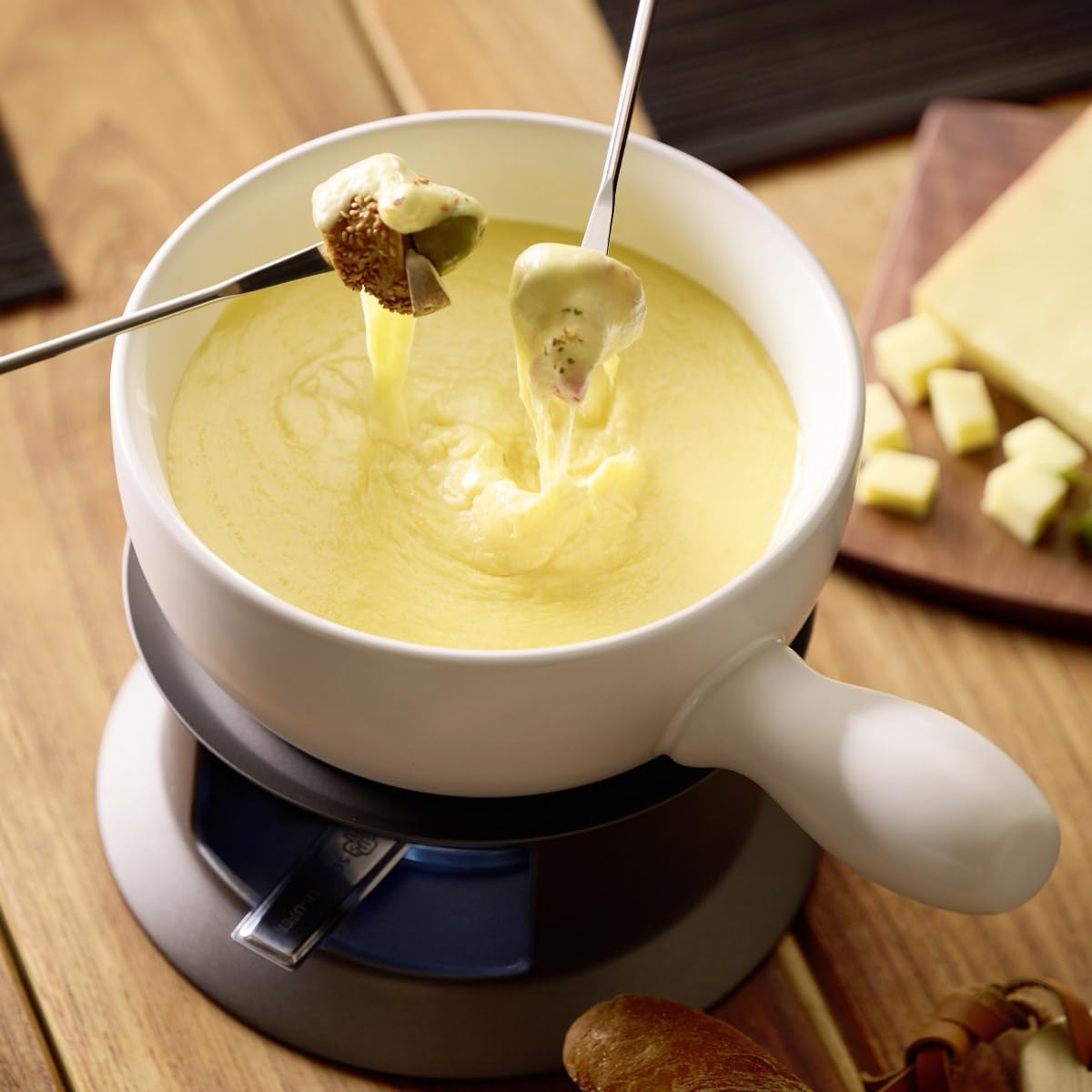 schulte-ufer-k-se-fondue-tessin-20-cm-wei-keramiktopf-mit-w-rmeleitscheibe-6-gab image 4