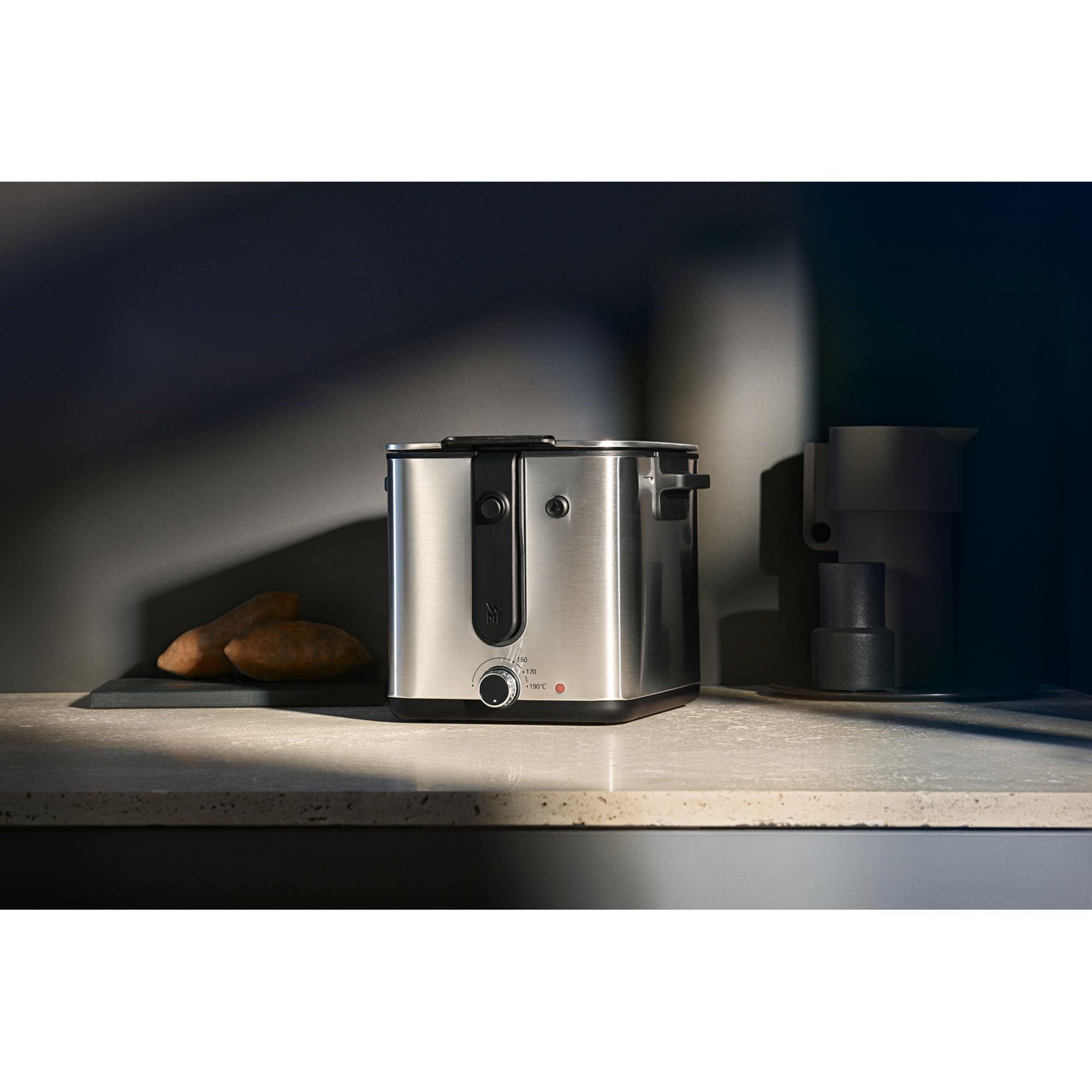 wmf-k-chenminis-mini-fritteuse-mit-kartoffelschneider-1000-w-1-l-lbeh-lter-herau image 2