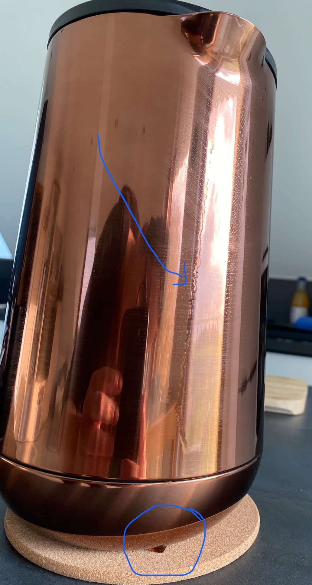 Gute Isolierkanne mit kleinem Minuspunkt