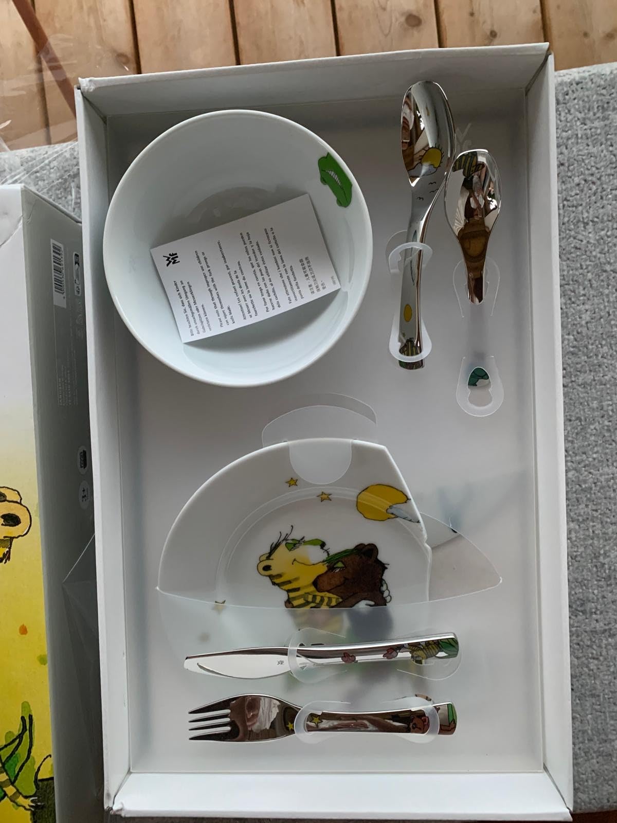 Sehr schönes Set, Porzellan etwas empfindlich