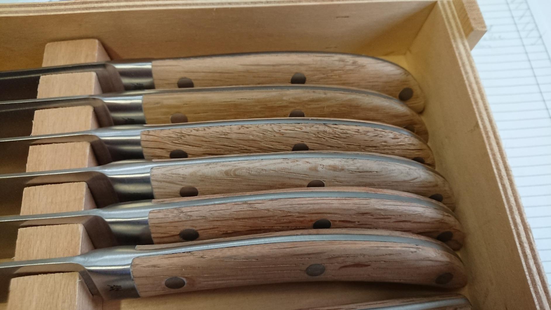Holzgriff schwitzt ein
