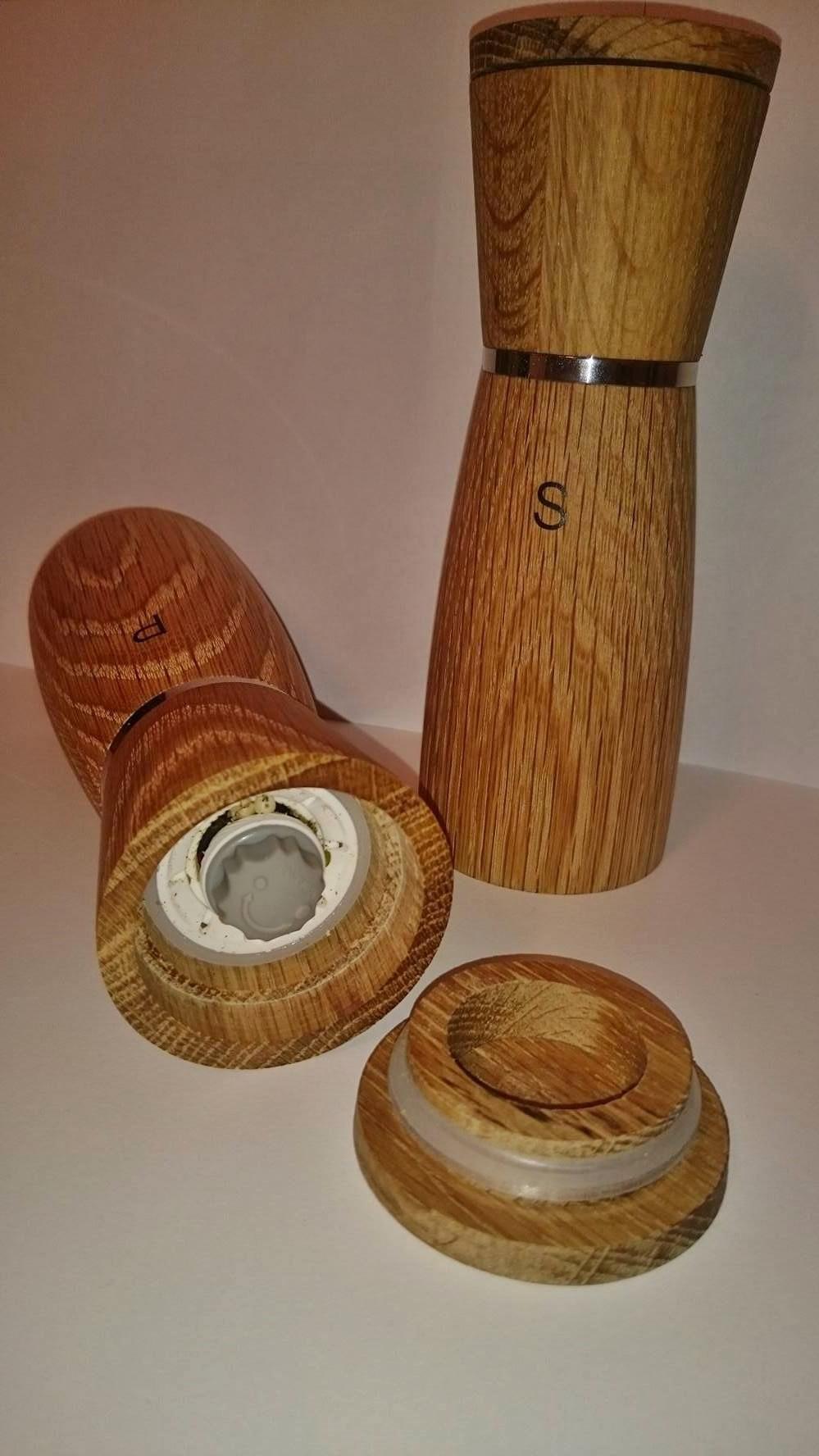 Schönes Set fürs Frühstücksei-Tischchen